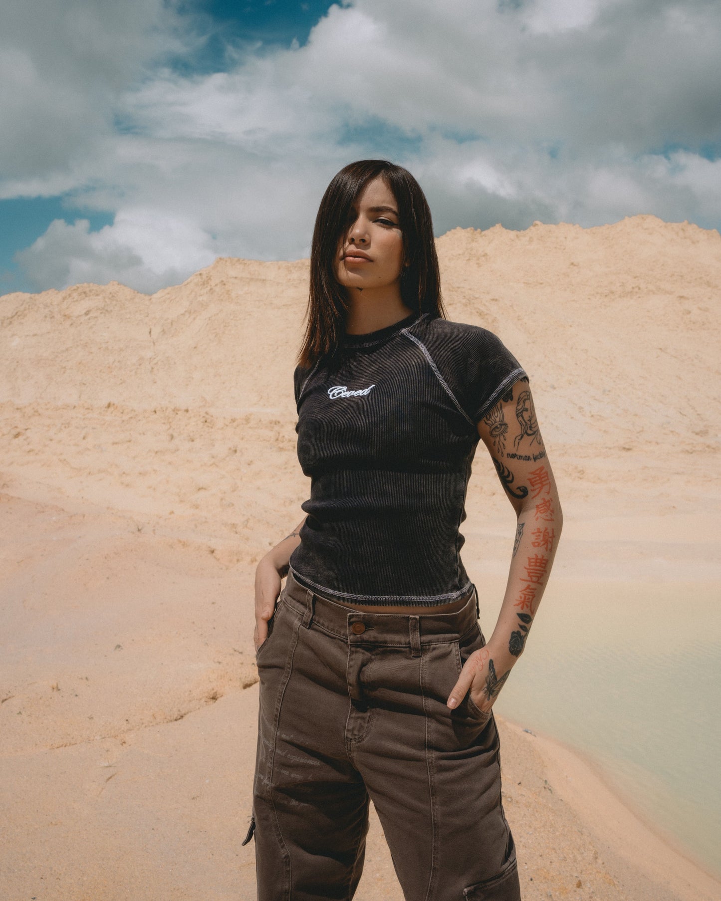 Camiseta Dama Acid Wash - Negra